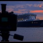 Queen Mary 2 am Abend