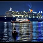 Queen Mary 2 am Cruise Terminal