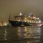 Queen Mary 2 auf dem Hafengeburtstag 2010