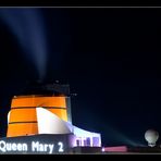 Queen Mary 2 bei Nacht Nr. 2