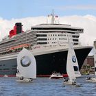 Queen Mary 2 beim HH-Hafengeburtstag 2012