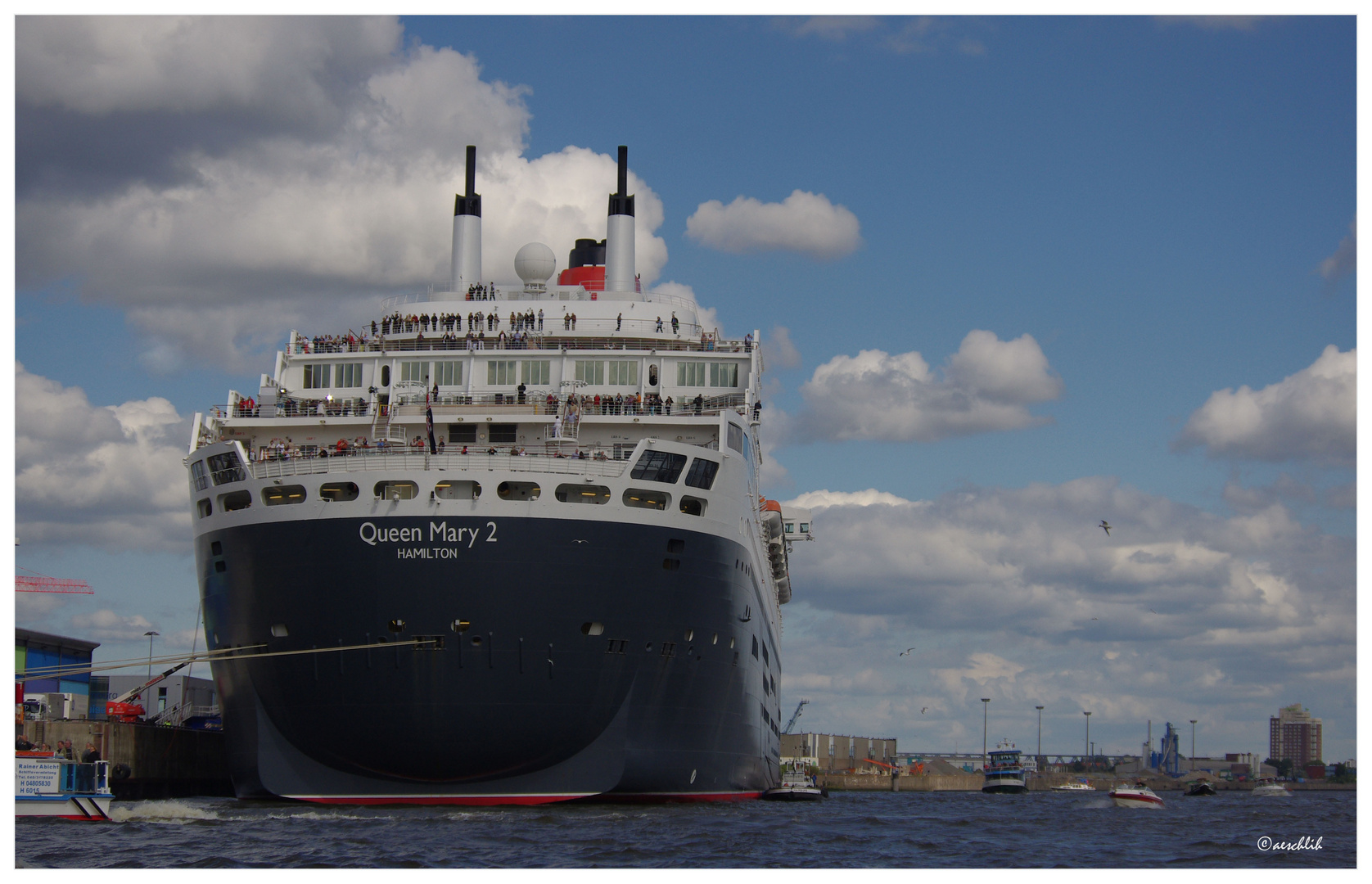 Queen Mary 2...