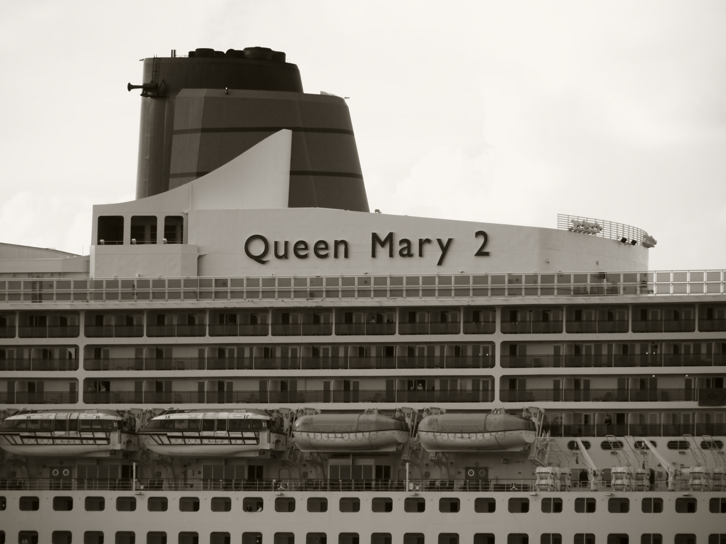 Queen Mary 2