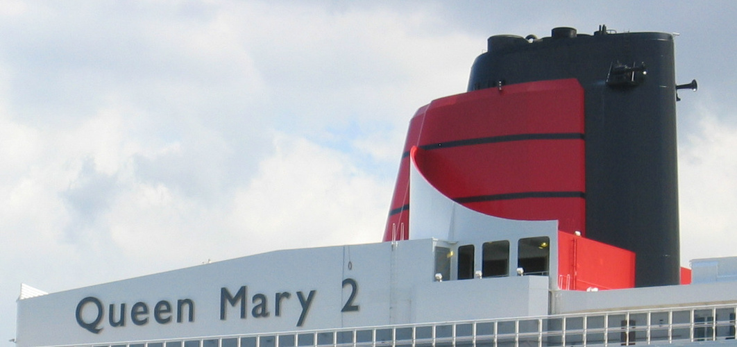 Queen Mary 2, ein U-Boot???