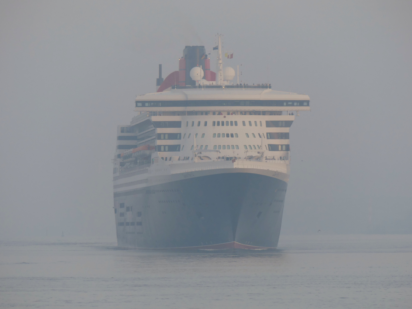 QUEEN MARY 2