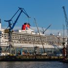 QUEEN MARY 2 - im Trockendock bei Blohm und Voss