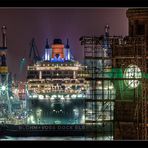 Queen Mary 2 in Dock 17