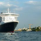 Queen Mary 2 in Hamburg