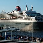 Queen Mary 2 in Hamburg