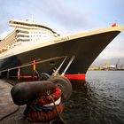 Queen Mary 2 in Hamburg