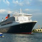 Queen Mary 2 in Hamburg