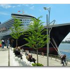 Queen Mary 2 in Hamburg