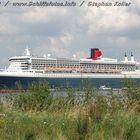 "Queen Mary 2" in Hamburg.