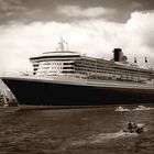 Queen Mary 2 in Hamburg