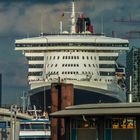 Queen Mary 2 in Hamburg