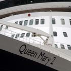 Queen Mary 2 in Hamburg zum Hafengeburtstag 2012