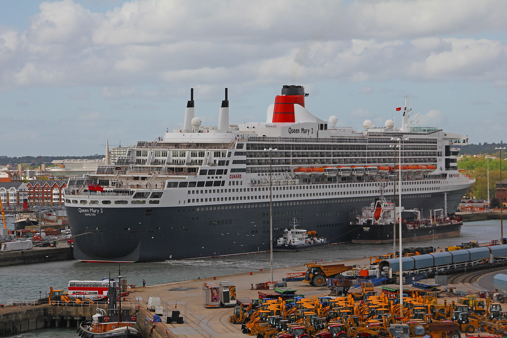 Queen Mary 2 in Southampton