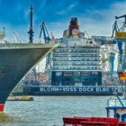 Queen Mary 2 meets Queen Elizabeth