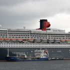 Queen Mary 2 & MS Deutschland in Hamburg