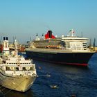 Queen Mary 2 trifft Astor