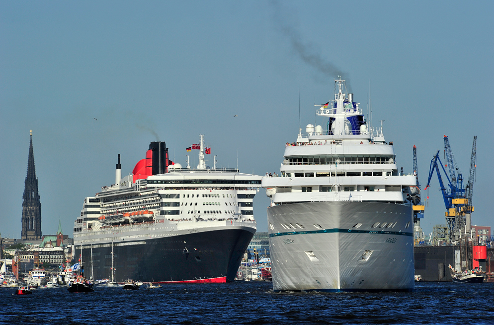 Queen Mary 2 und Amadea