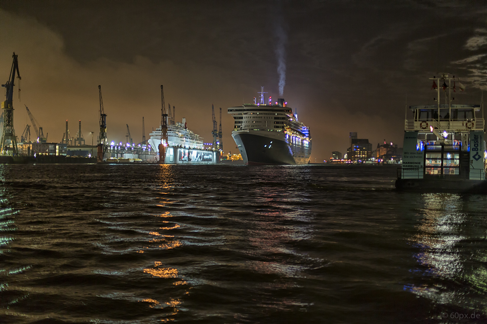 Queen Mary 2 V 061114