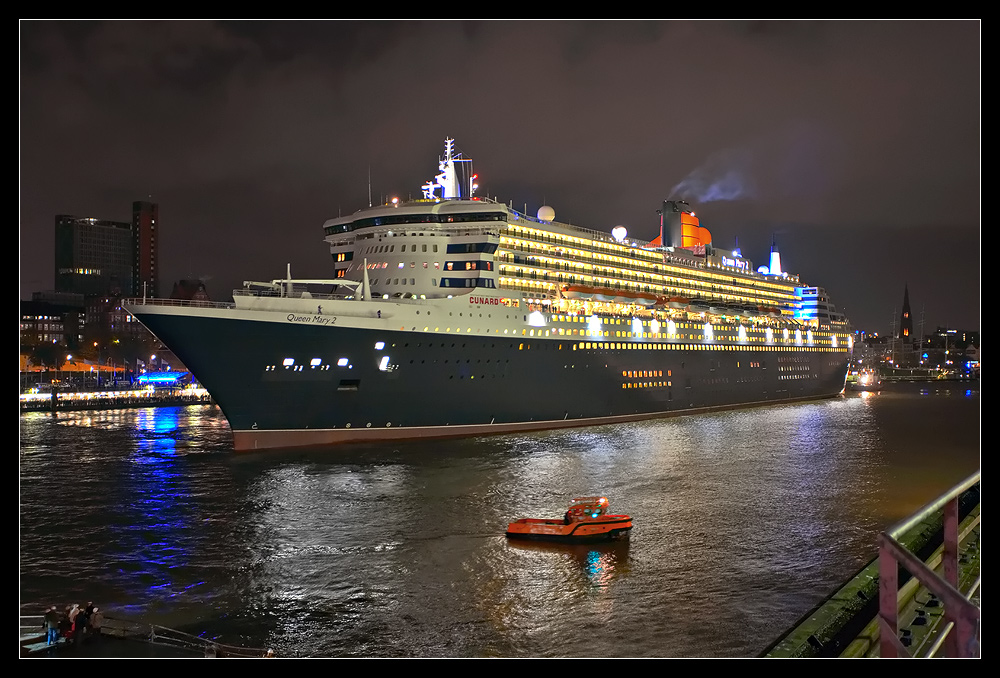 Queen Mary 2 - Vor dem Eindocken