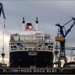 "QUEEN MARY 2"........im Dock 17