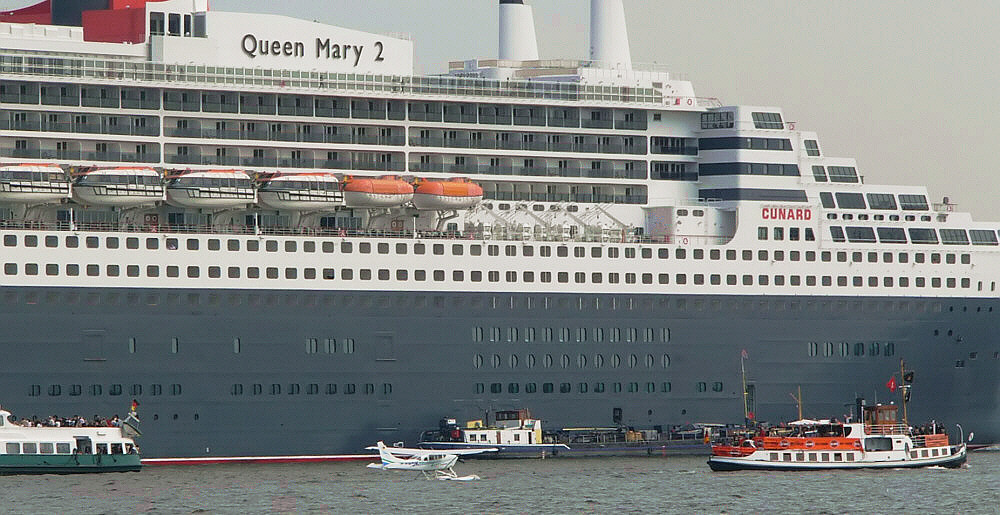 Queen Mary Gucken:-)