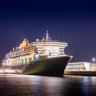 Queen Mary II am Abend