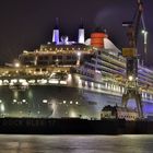 Queen Mary II im Dock