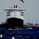 Queen Mary II in Hamburg