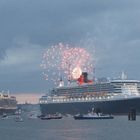 Queen Mary und Queen Elizabeth Hamburg Feuerwerk