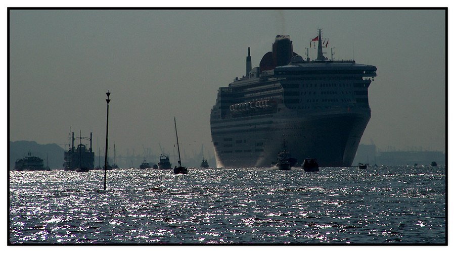 "QUEEN MARY2" (4)