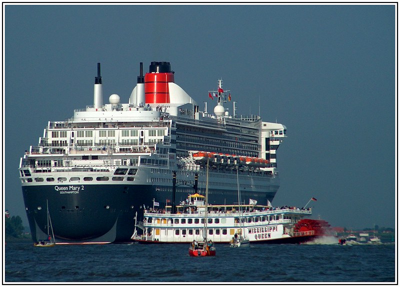 "QUEEN MARY2" (5)