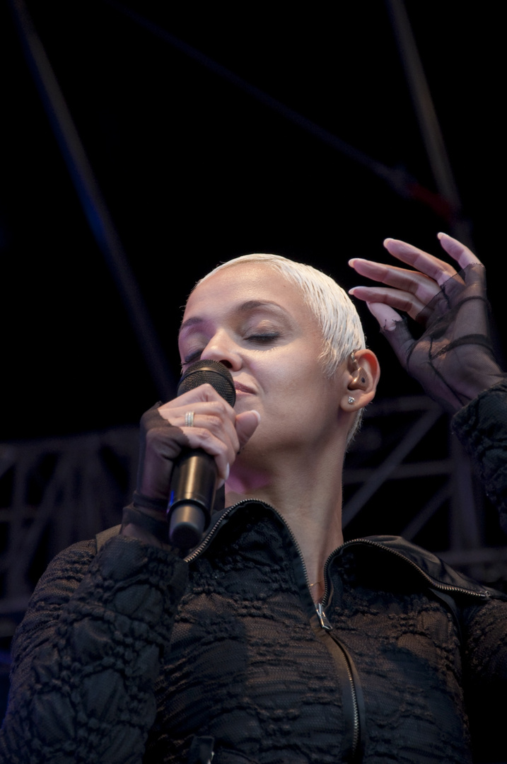 Queen of Fado - Mariza