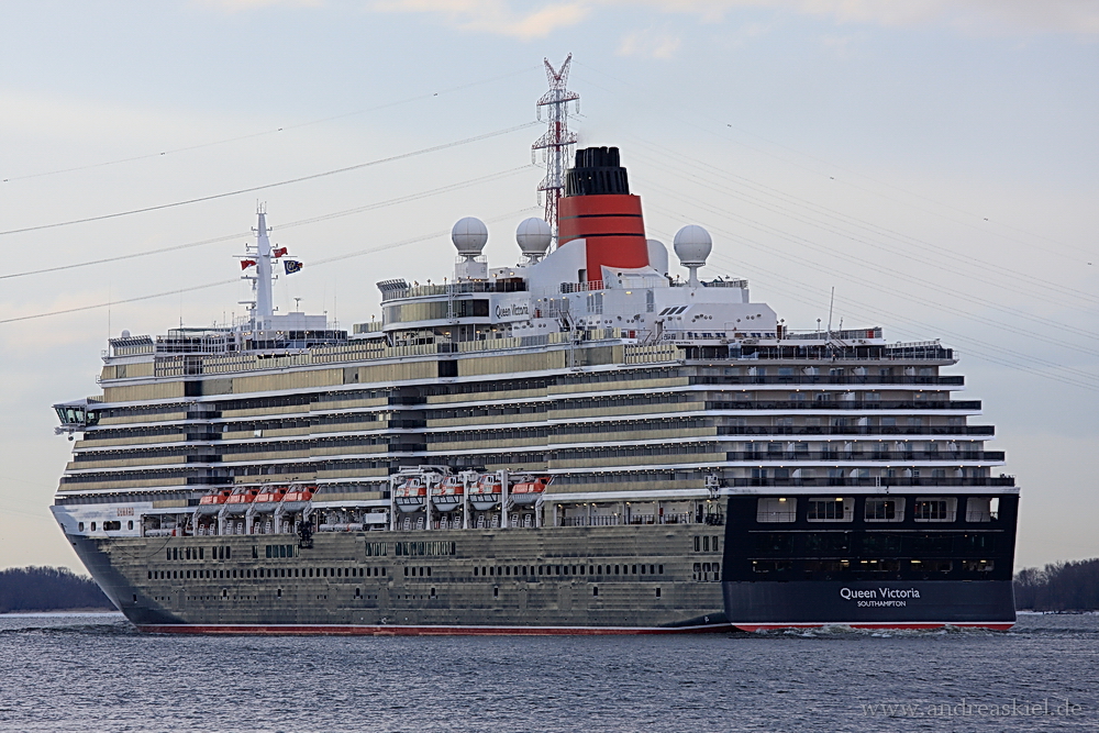 queen victoria 2 cruise ship