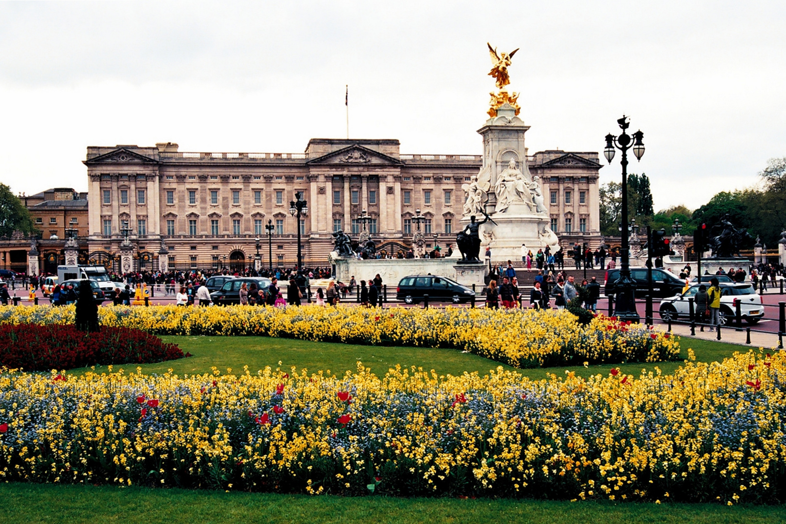 [Queen Victoria Memorial]