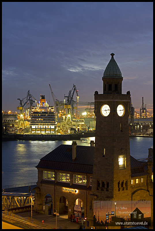 Queen Victoria und der Pegelturm