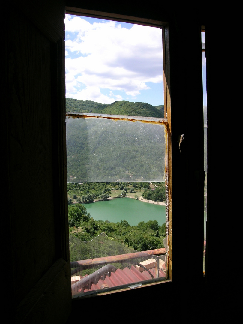 Quel ramo del lago del Turano