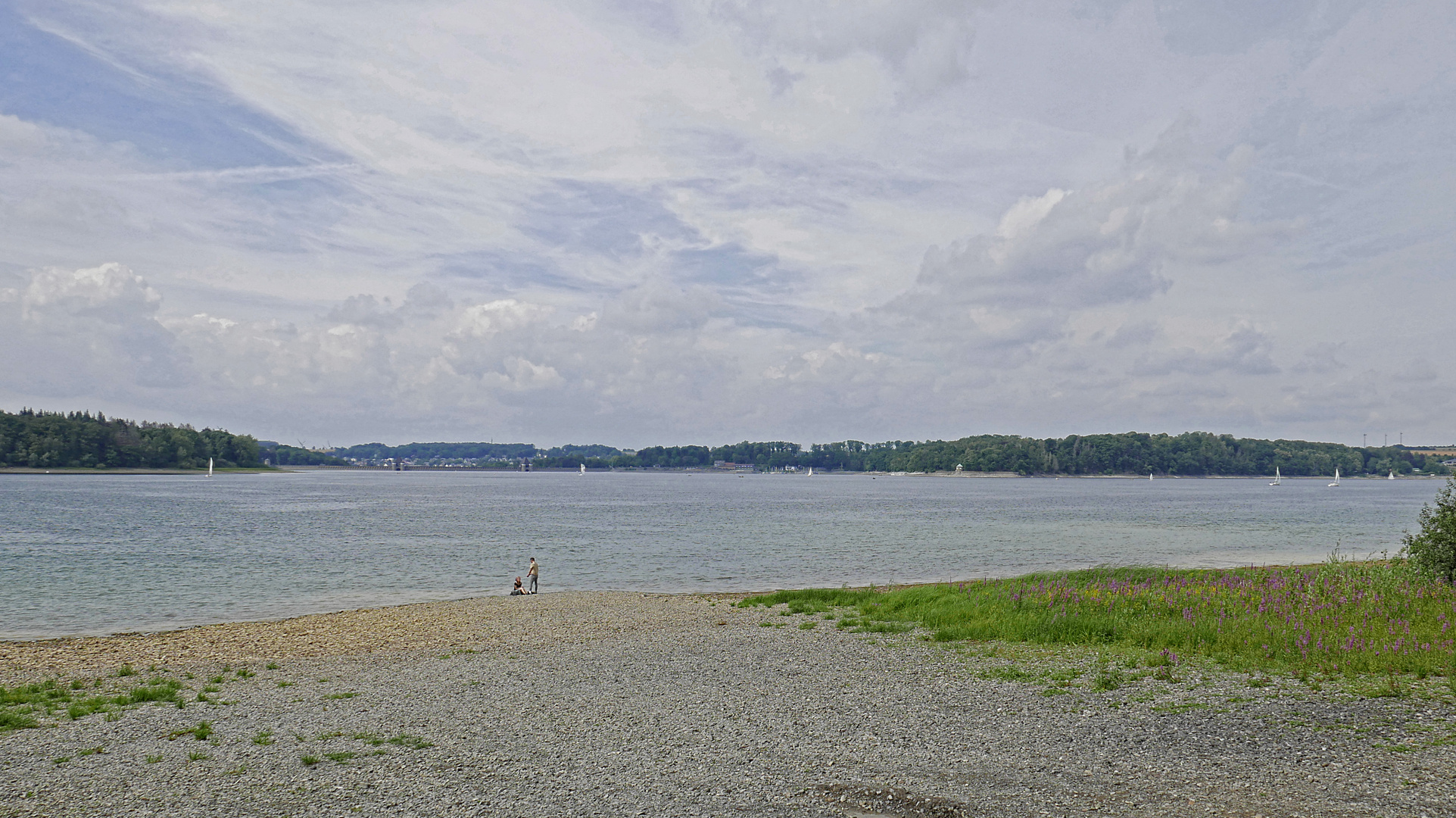 Quellwolken über dem Möhnestausee