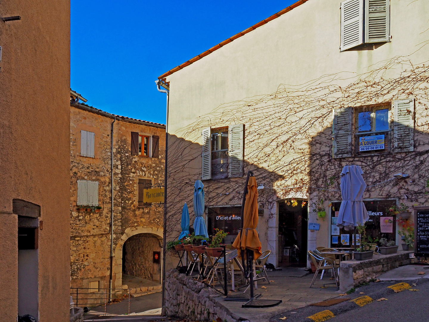 Quelques maisons de Saint-Cézaire-sur-Siagne