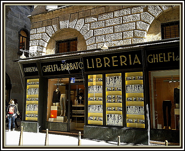 QUi si acquistano libri...intimi!!!!