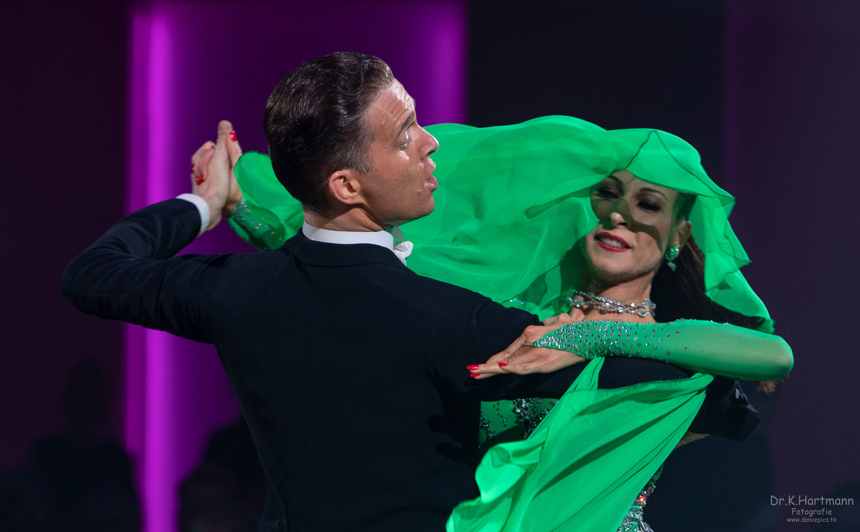 Quickstep, weltmeisterlich von Domen Krapez (Slowenien) und Natascha Karabey (Deutschland)