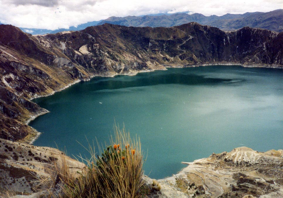 Quilotoa, un lago dentro de un cráter (Ecuador)