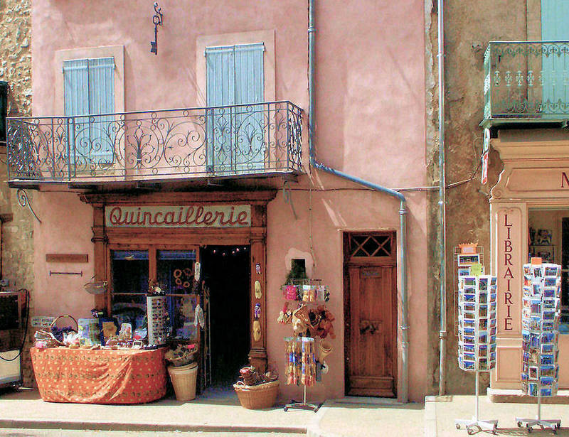 Quincaillerie (ehemalige) in Sault in der Provence
