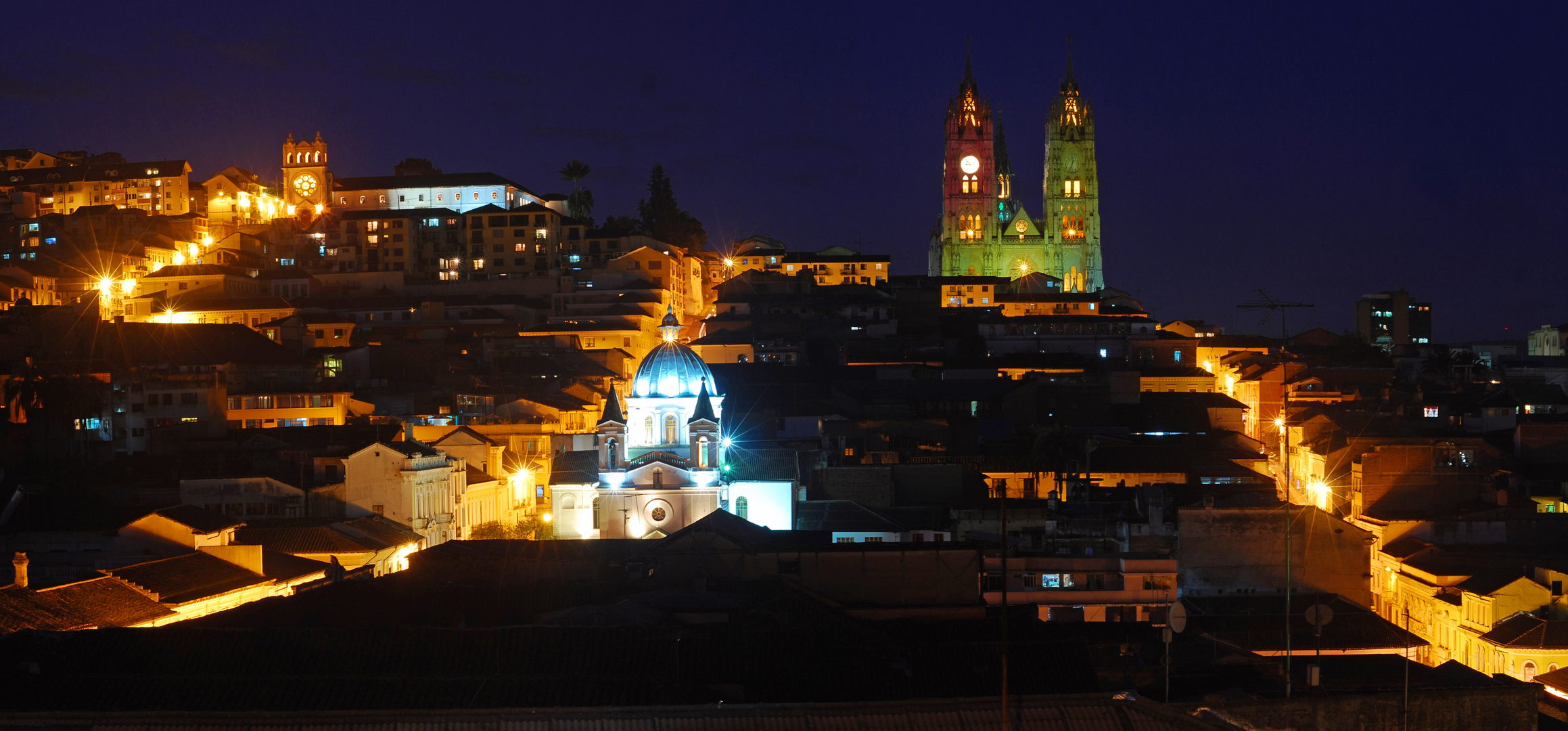 Quito bei Nacht