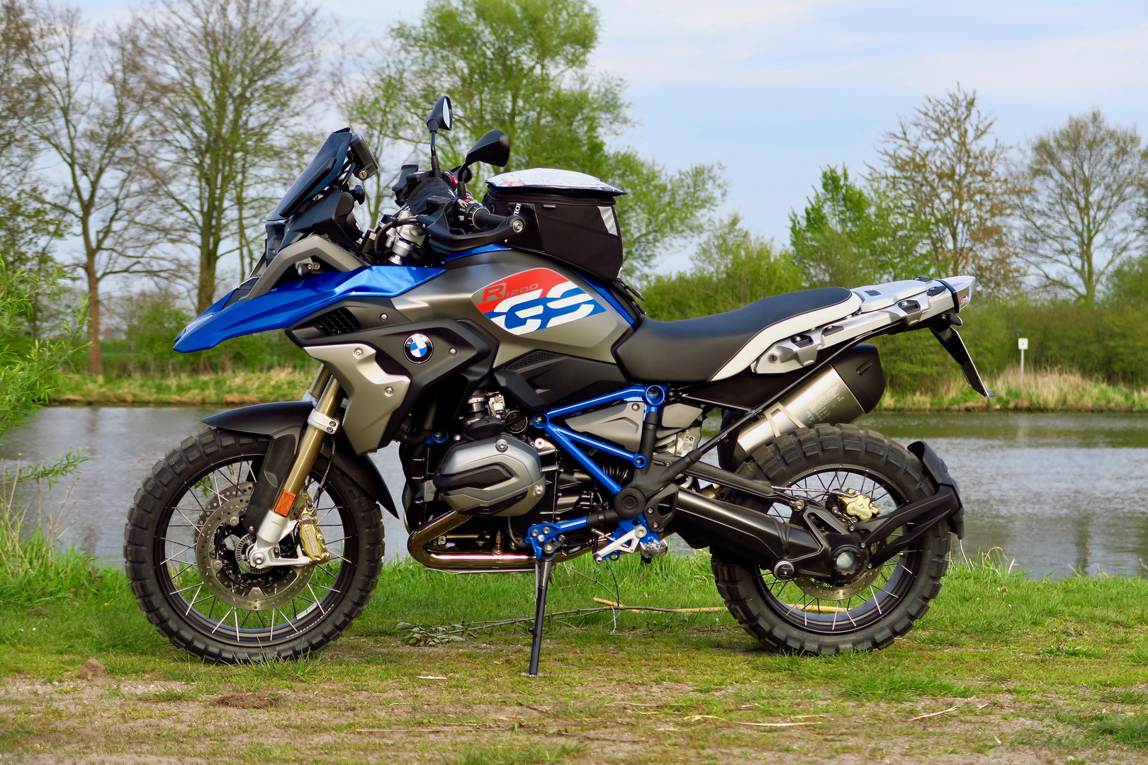 R1200GS an der Weser