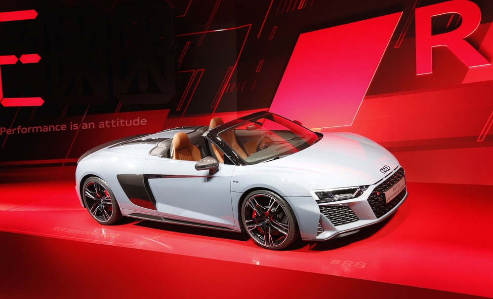 R8 Spyder V10