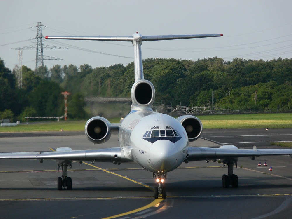 RA-85834 Rossiya Tupolev TU-154M